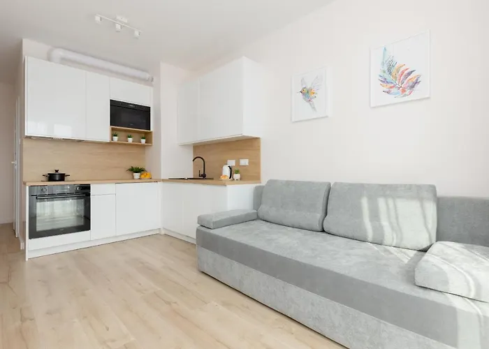 Cozy Lopuszanska By Renters Warszawa