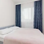 Cozy Lopuszanska By Renters Apartmán