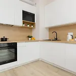 Cozy Lopuszanska By Renters * Varšava